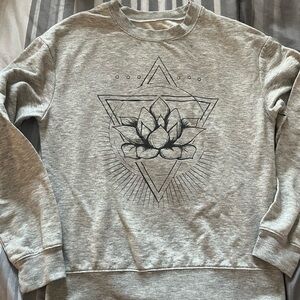Gray Crew Neck Sweater with Geometric Design